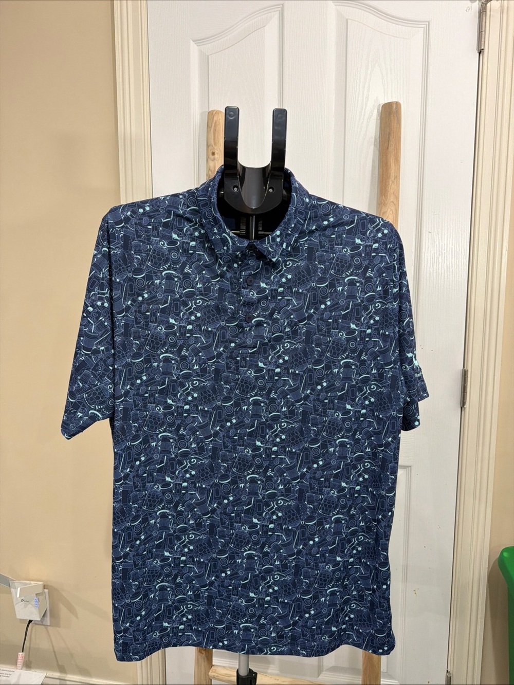 Callaway Men’s Golf Cart Drink Cocktail Print Shirt Size Large Sultan’s Run Logo